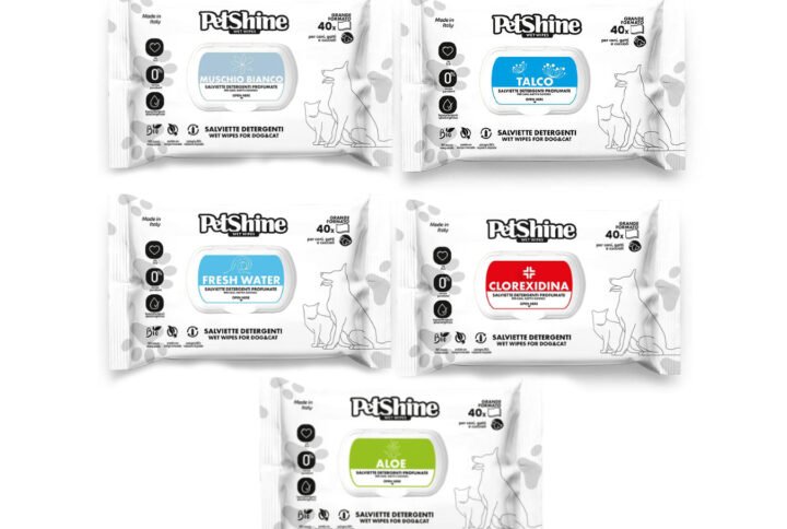 Pack of PetShine Wet Wipes for Dogs and Cats - Fresh Water, 40 pcs, Hypoallergenic, Alcohol-Free, with Aloe Vera and Vitamin E