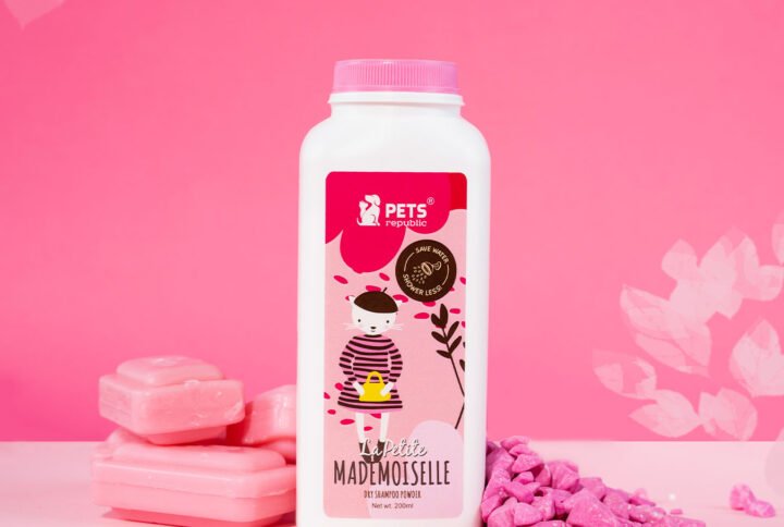 Pets Republic La Petite Mademoiselle 200ml Dry Powder Shampoo bottle with rinse-free formula, removes dirt, and neutralizes odor